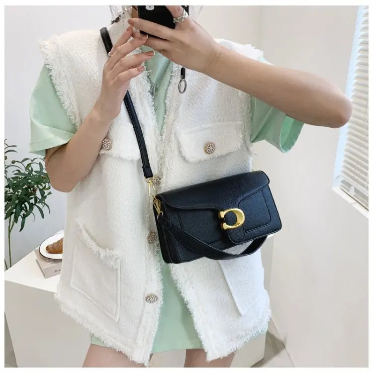 This year's new fashionable underarm shoulder bag with two shoulder straps and a diagonal small square bag 2026