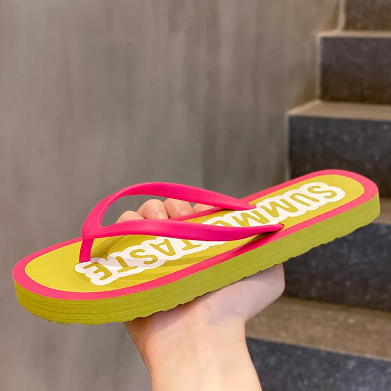 Women's Flip Flops 2025 New Summer Thick Bottom Clip Toe Fashion Beach Slippers Cool Slippers for Women 2026