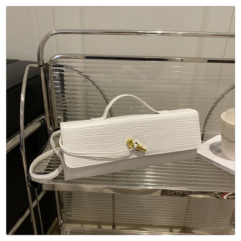 Woven Handbag, 2025 New Soft Leather Evening Bag, Fashionable and Versatile Horizontal Carrying Crossbody Bag.2026