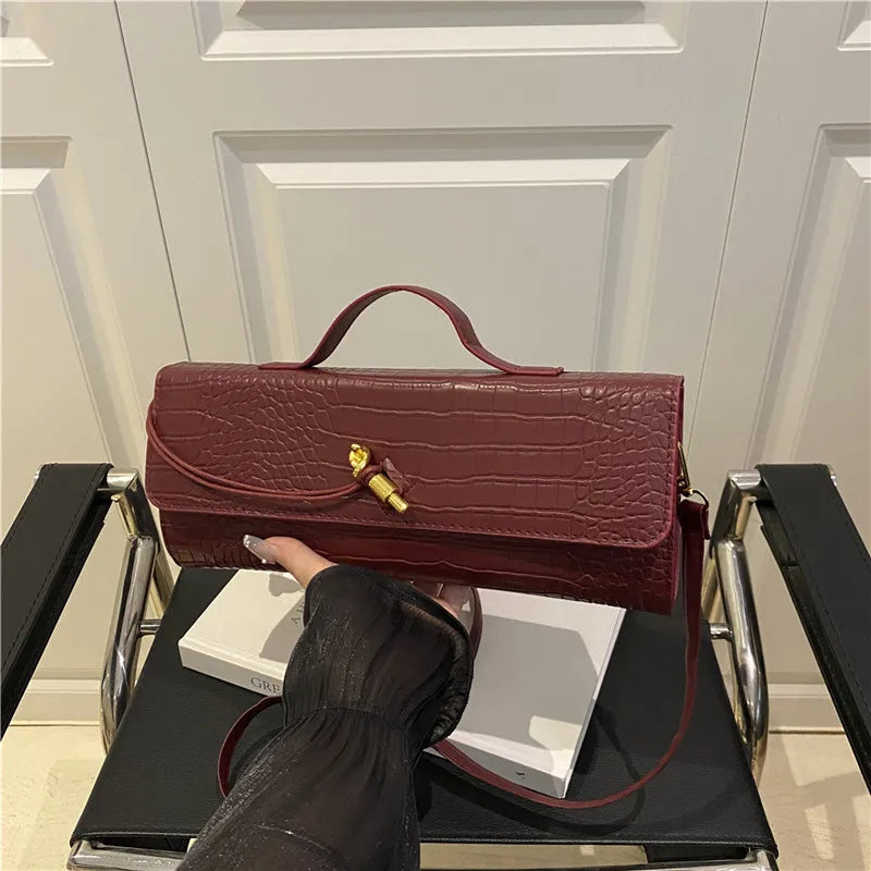 Woven Handbag, 2025 New Soft Leather Evening Bag, Fashionable and Versatile Horizontal Carrying Crossbody Bag.2026
