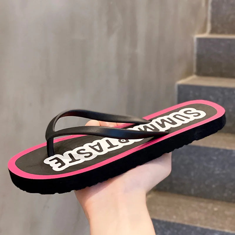 Women's Flip Flops 2025 New Summer Thick Bottom Clip Toe Fashion Beach Slippers Cool Slippers for Women 2026