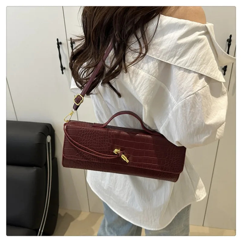 Woven Handbag, 2025 New Soft Leather Evening Bag, Fashionable and Versatile Horizontal Carrying Crossbody Bag.2026
