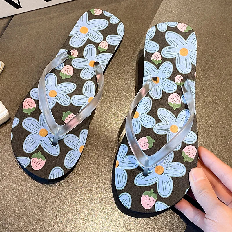 Women's Flip Flops 2025 New Summer Thick Bottom Clip Toe Fashion Beach Slippers Cool Slippers for Women 2026