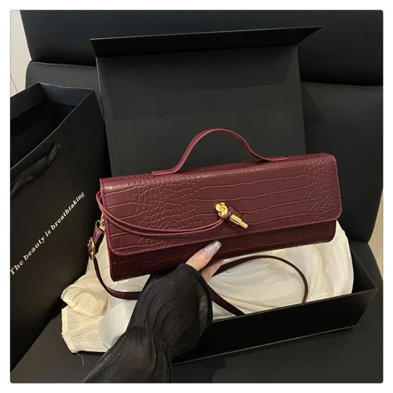 Woven Handbag, 2025 New Soft Leather Evening Bag, Fashionable and Versatile Horizontal Carrying Crossbody Bag.2026