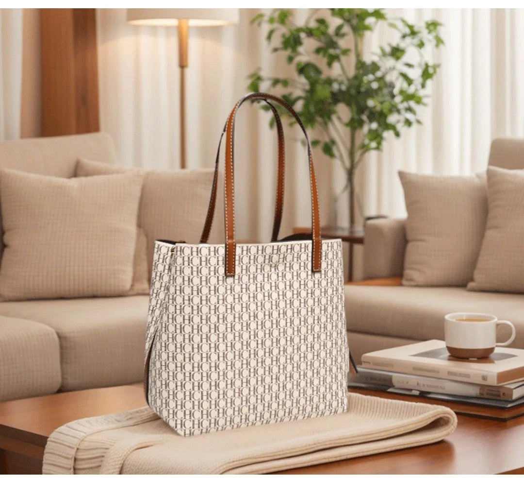 CH Premium Versatile Leather Crossbody Bag Ladies Large Capacity Daily Commuter Tote Bag Letter Print Design Ladies Fashion 2026