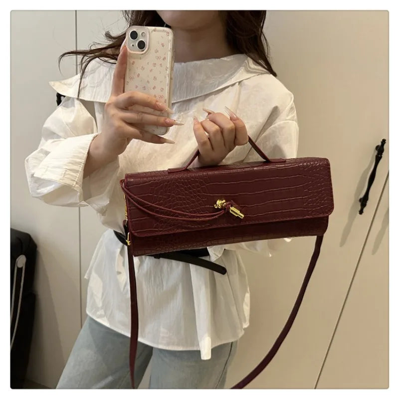 Woven Handbag, 2025 New Soft Leather Evening Bag, Fashionable and Versatile Horizontal Carrying Crossbody Bag.2026